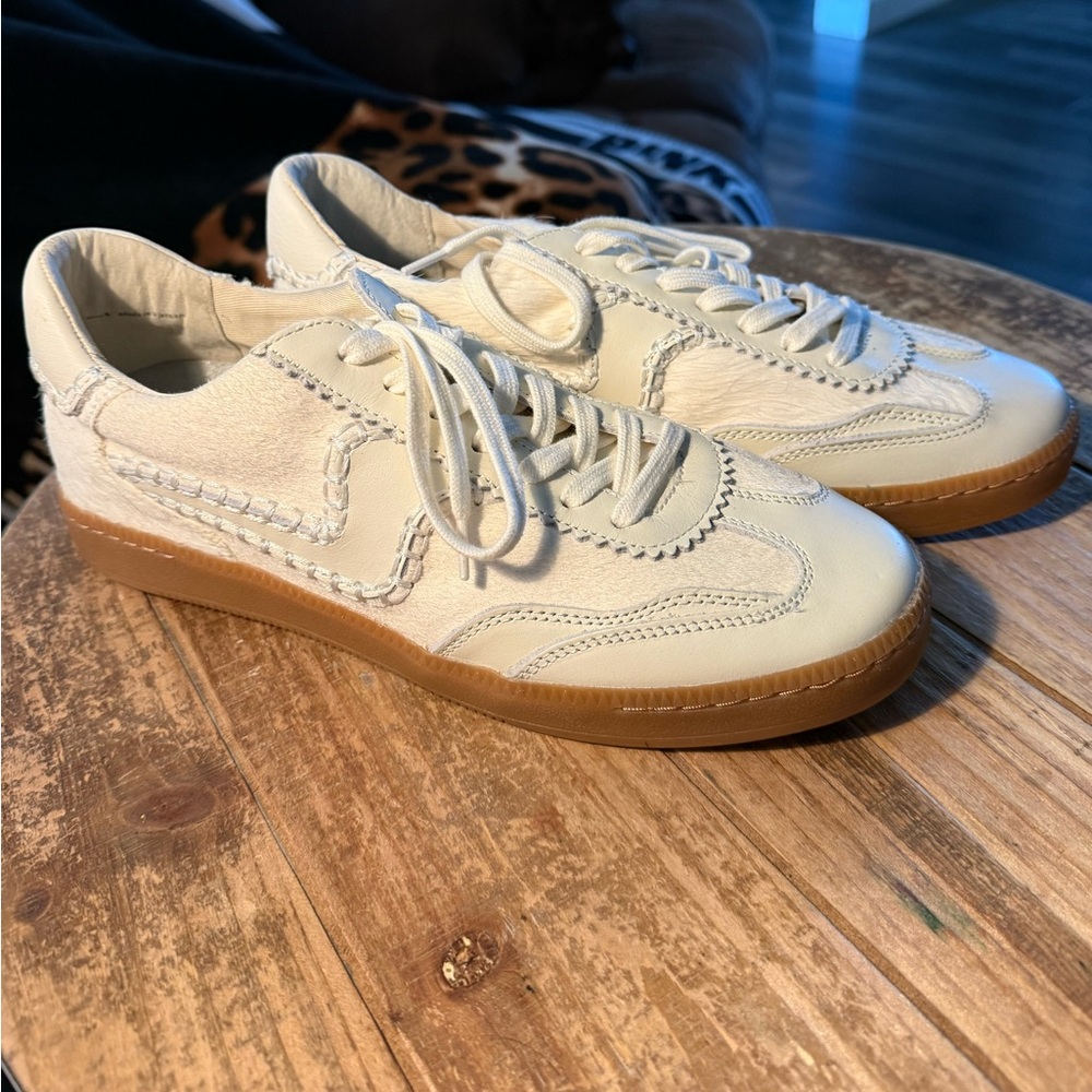Ivory Dolce Vita size 9